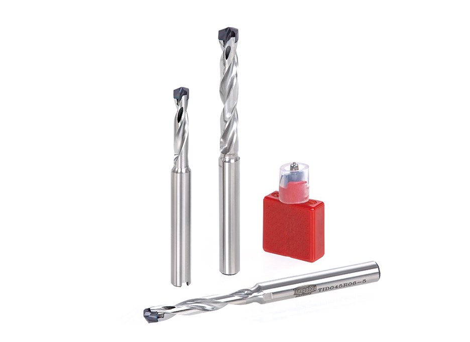 Tungaloy Introduces AddMeisterDrill exchangeable head drills for 4.5 mm (.177″) diameter holes